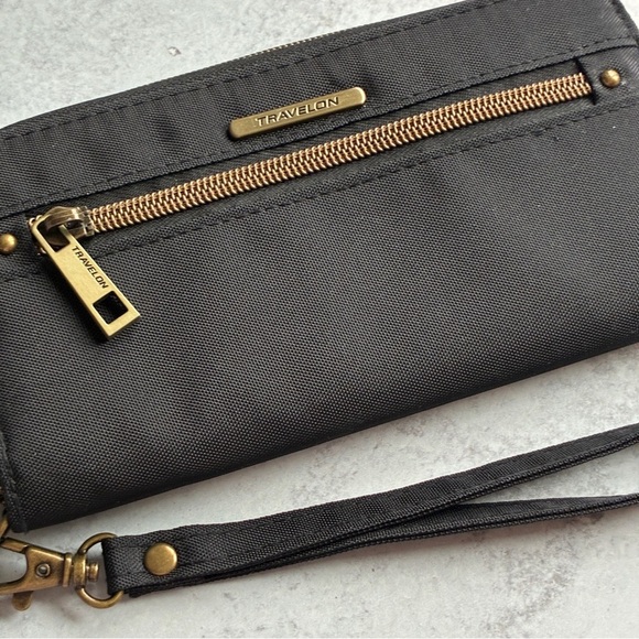 Travelon Black Wallet Wristlet Gold Zipper - Picture 2 of 11